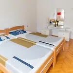 The Vintage Nest